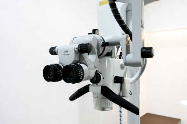 マイクロスコープやCT等充実した設備